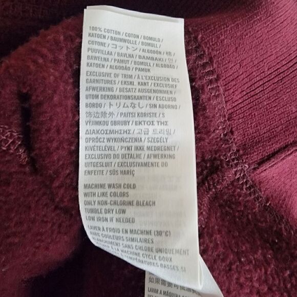 Abercrombie & Fitch Thick Pullover with Kangaroo Pocket and Crest. Size S. - Picture 3 of 10